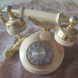Vintage Cream and Gold Rotary Phone